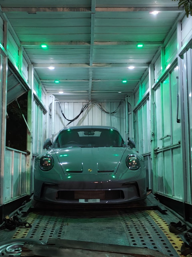 Luxury Premium Car Transport